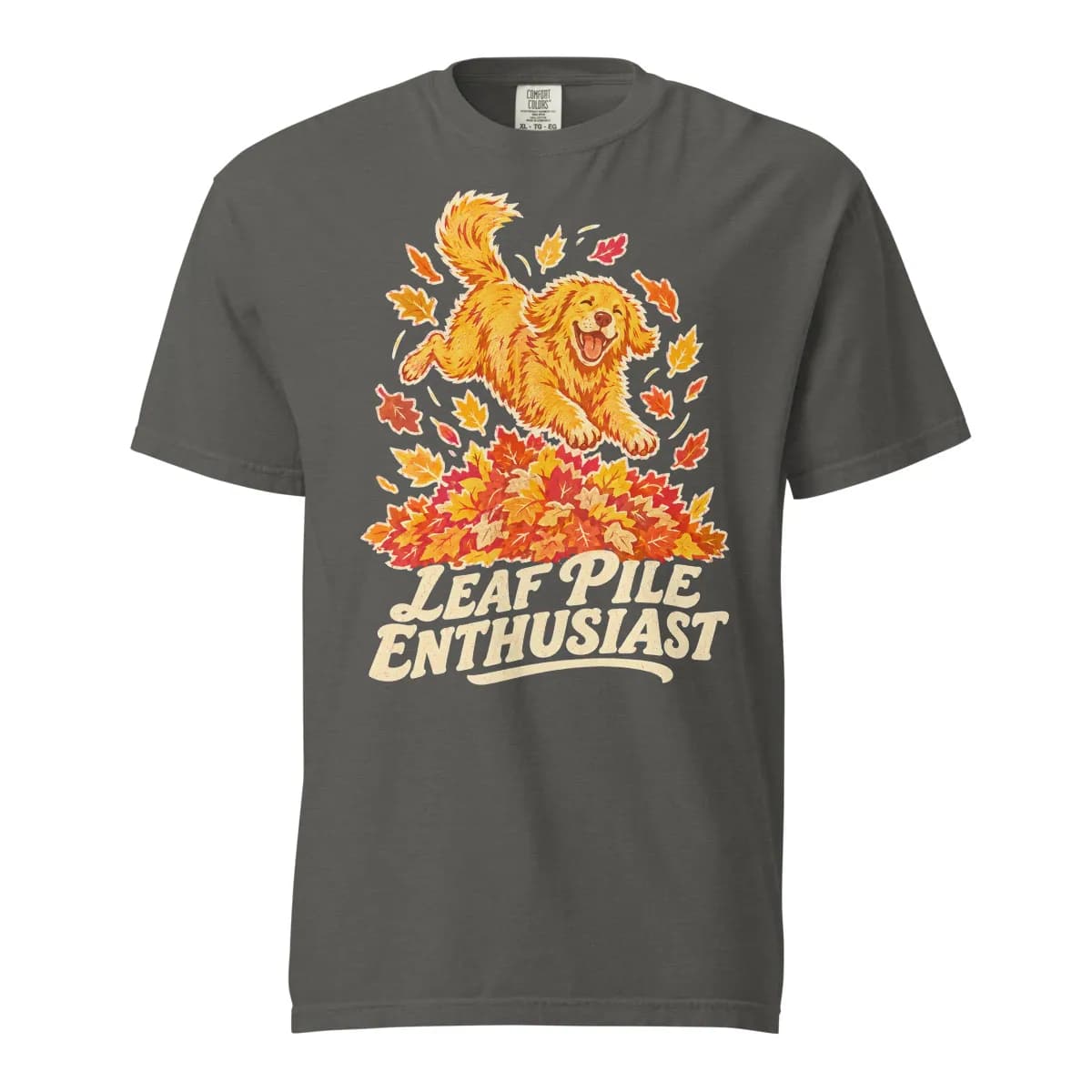معاينة رقمية لقطعة Leaf Pile Enthusiast Garment-Dyed Tee · رمادي فلفلي